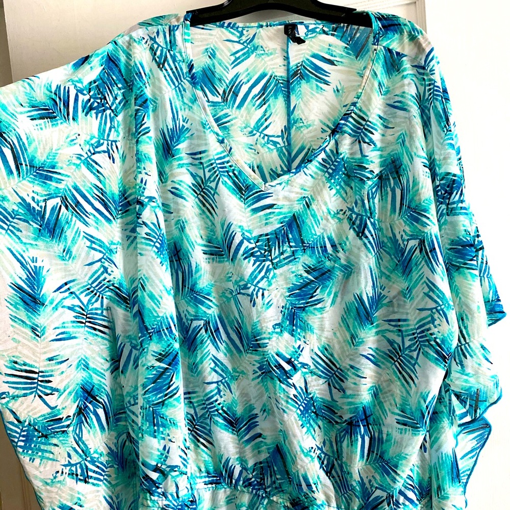 Lane Bryant poncho style top size 22/24
